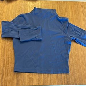 Lululemon size 4, pant and jacket available